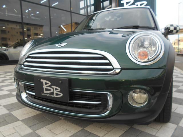 ＭＩＮＩ スピードゲート　前後ドラレコ　ＥＴＣ　ワンオーナー　禁煙車　純正１６ＡＷ　２０２１年製タイヤ　スポーツボタン　ハーフレザーシート　ピアノブラックパネル　オートライト　スポーツステアリング　クルーズコントロール　ブリティッシュレーシンググリーンボディ　スペア鍵有（24枚目）