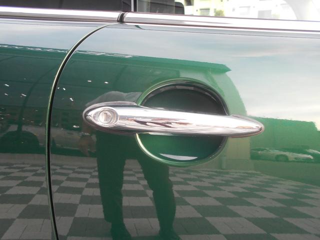 ＭＩＮＩ スピードゲート　前後ドラレコ　ＥＴＣ　ワンオーナー　禁煙車　純正１６ＡＷ　２０２１年製タイヤ　スポーツボタン　ハーフレザーシート　ピアノブラックパネル　オートライト　スポーツステアリング　クルーズコントロール　ブリティッシュレーシンググリーンボディ　スペア鍵有（46枚目）