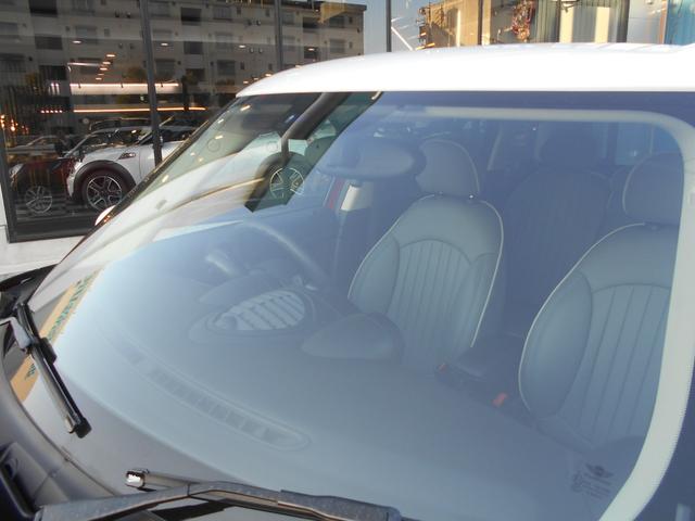 �t�����g�E�B���h�E�i���C���Z���T�[�t�j