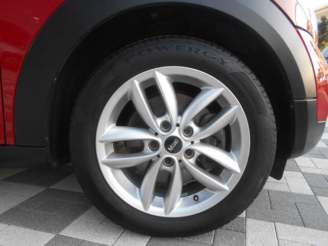 �E�t�����g�z�C�[���i�P�V�C���`�T�X�^�[�_�u���X�|�[�N�j