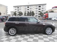 ����ƥꥢ�ˤϥ��ץ����ǡ֥���ǥ����֥롼�פΥ쥶�������Ȥ�����äƤ��ꡢ���ʤǤϥ����ȥҡ�������ѥ�����Ȥ����Ȥ�ĺ���ޤ����ͣɣΣɥ楢�����Υѥͥ��ϣ��������줿��ڤʻ��ͤȤʤäƤ���ޤ��� 3