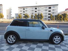 �ܥǥ����顼�ˤϤȤäƤ��������֥������֥롼�פ����祤������Ƥ��ꡢ�֥�å��롼�դȤ��ȹ礻�Ǥ����ͣɣΣɤ餷����ޯ���ʷ�ϵ��ǿ͵��Υܥǥ����顼�������Լ֡���õ�������Ϥ����ˤ���礻���������� 3