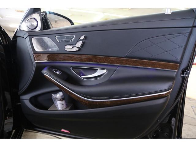 Ｓクラス Ｓ５５０　ワンオーナー車！！　左ハンドル　純正リアエンターテイメント　ブルメスターサウンド　パノラミックサンルーフ　純正２０ＡＷ（28枚目）