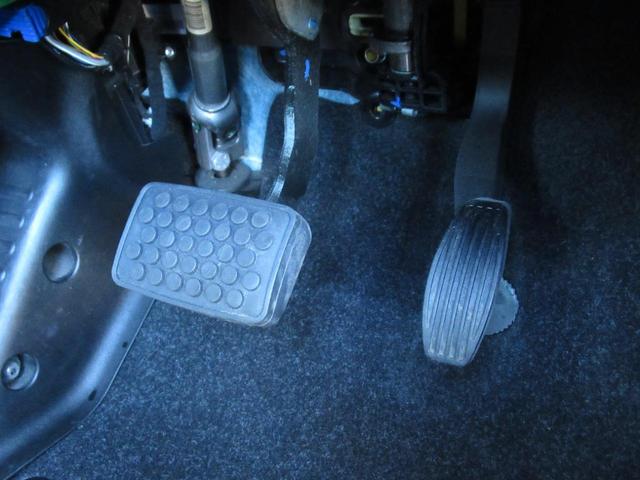 �u�G�N�X�f�v�́A���i���̃K���X���햌���R�w�{�f�B�Ɍ`�����܂��B���ꂼ��̃K���X�w���قȂ��������������A�����P���A�������≘�ꂩ���鐫�\�ȂǁA���߂���@�\�S�Ăɂ����āA��z�������ʂ𔭊����܂��B