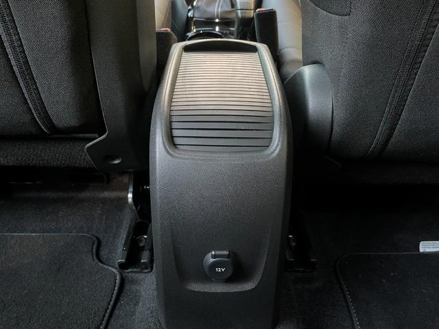 C3 エアクロス マックス ブルーHDi サンルーフ/禁煙車/正規認定中古車/新車保証継承/Carplay/アンドロイドオート/アドバンスドコンフォートシート/グリップコントロール/バックモニター/前後コーナーセンサー/修復歴無し(30枚目)