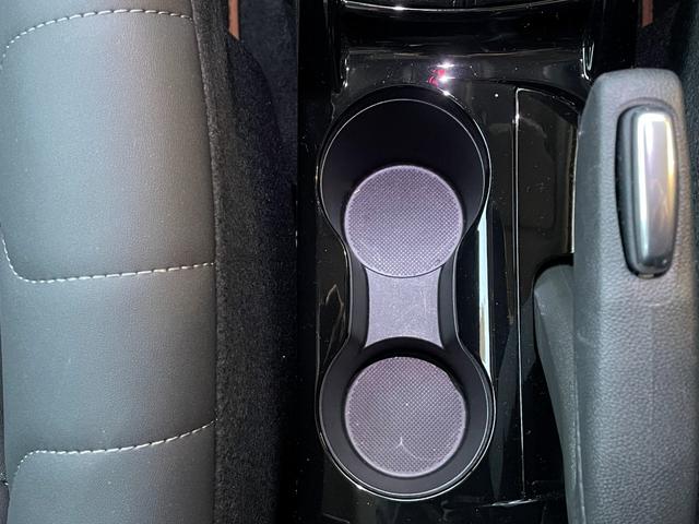 C3 エアクロス マックス ブルーHDi サンルーフ/禁煙車/正規認定中古車/新車保証継承/Carplay/アンドロイドオート/アドバンスドコンフォートシート/グリップコントロール/バックモニター/前後コーナーセンサー/修復歴無し(47枚目)