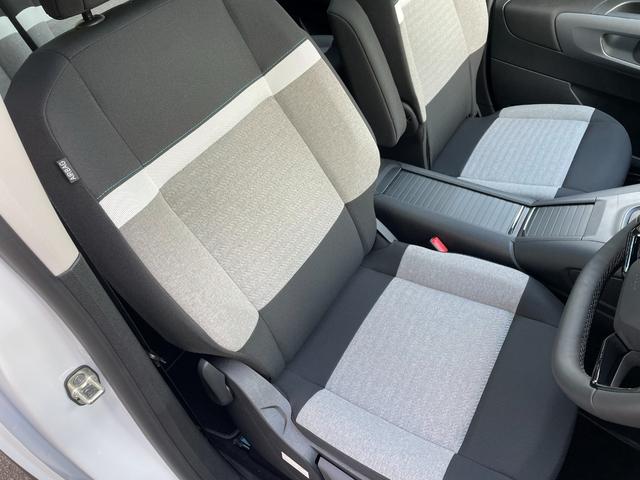 ベルランゴ マックス ブルーHDi ガラスルーフ/禁煙車/修復歴無し/正規認定中古車/新車保証継承/両側スライドドア/Carplay/アンドロイドオート/ACC/フレキシブルラゲッジトレイ/バックカメラ/前後コーナーセンサー(7枚目)