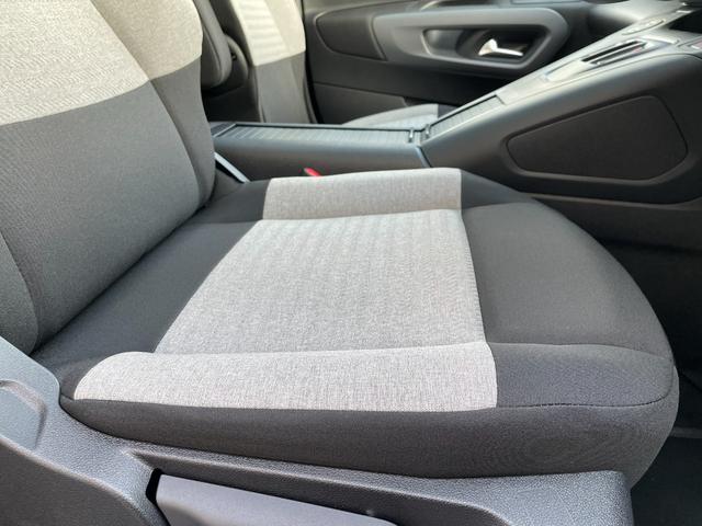 ベルランゴ マックス ブルーHDi ガラスルーフ/禁煙車/修復歴無し/正規認定中古車/新車保証継承/両側スライドドア/Carplay/アンドロイドオート/ACC/フレキシブルラゲッジトレイ/バックカメラ/前後コーナーセンサー(20枚目)