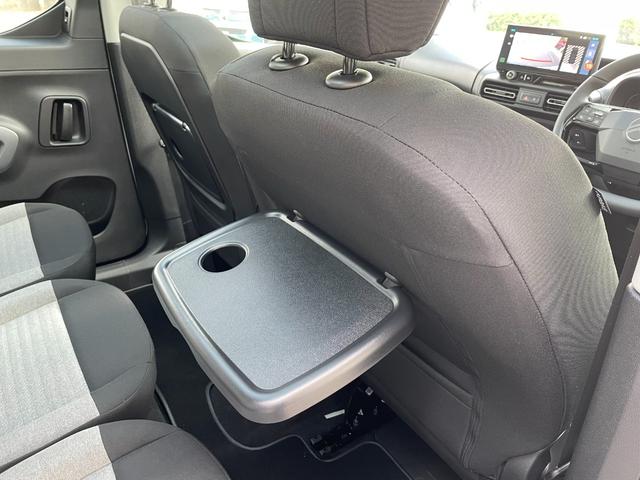 ベルランゴ マックス ブルーHDi ガラスルーフ/禁煙車/修復歴無し/正規認定中古車/新車保証継承/両側スライドドア/Carplay/アンドロイドオート/ACC/フレキシブルラゲッジトレイ/バックカメラ/前後コーナーセンサー(30枚目)