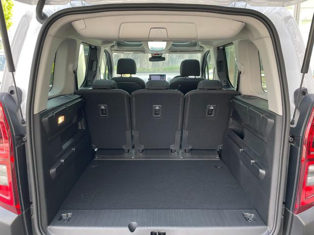 ベルランゴ マックス ブルーHDi ガラスルーフ/禁煙車/修復歴無し/正規認定中古車/新車保証継承/両側スライドドア/Carplay/アンドロイドオート/ACC/フレキシブルラゲッジトレイ/バックカメラ/前後コーナーセンサー(38枚目)