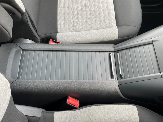 ベルランゴ マックス ブルーHDi ガラスルーフ/禁煙車/修復歴無し/正規認定中古車/新車保証継承/両側スライドドア/Carplay/アンドロイドオート/ACC/フレキシブルラゲッジトレイ/バックカメラ/前後コーナーセンサー(54枚目)