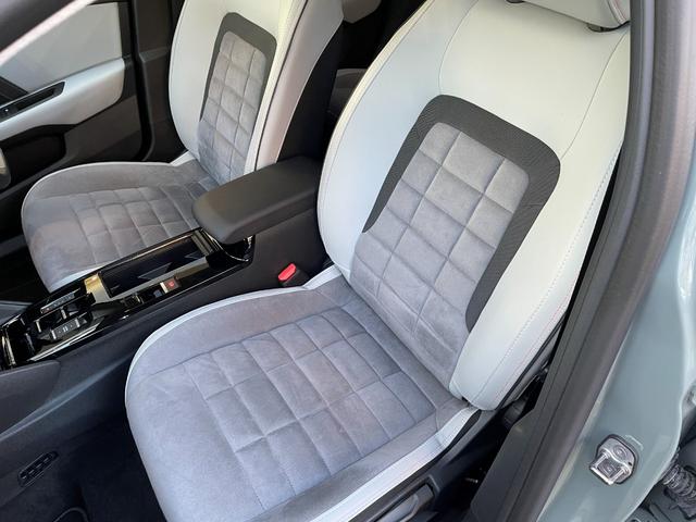 C4 マックス ハイブリッド 禁煙車/修復歴無し/純正ナビ/正規認定中古車/新車保証継承/マイルドハイブリッド/アドバンスドコンフォートシート/Carplay/ヘッドアップディスプレイ/360°カメラ/前後コーナーセンサー(25枚目)