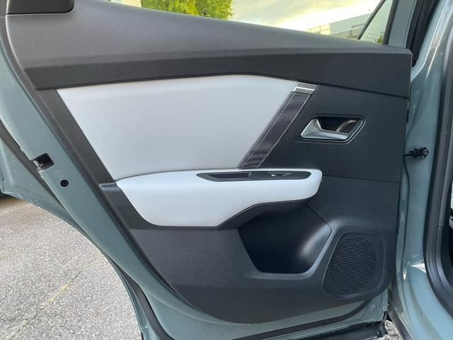 C4 マックス ハイブリッド 禁煙車/修復歴無し/純正ナビ/正規認定中古車/新車保証継承/マイルドハイブリッド/アドバンスドコンフォートシート/Carplay/ヘッドアップディスプレイ/360°カメラ/前後コーナーセンサー(31枚目)