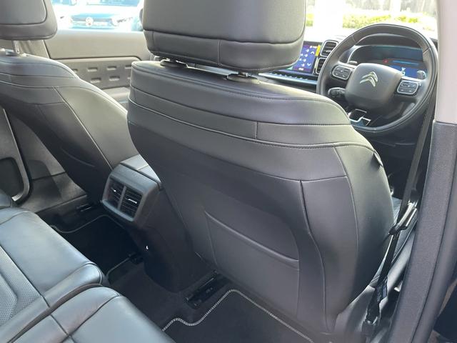 C5エアクロス シャインパック プラグインハイブリッド サンルーフ/禁煙車/修復歴無し/プラグインハイブリッド/Carplay/正規認定中古車/新車保証継承/シートヒーター/レザーシート/ハンズフリー電動テールゲート/後席リクライニングシート(32枚目)