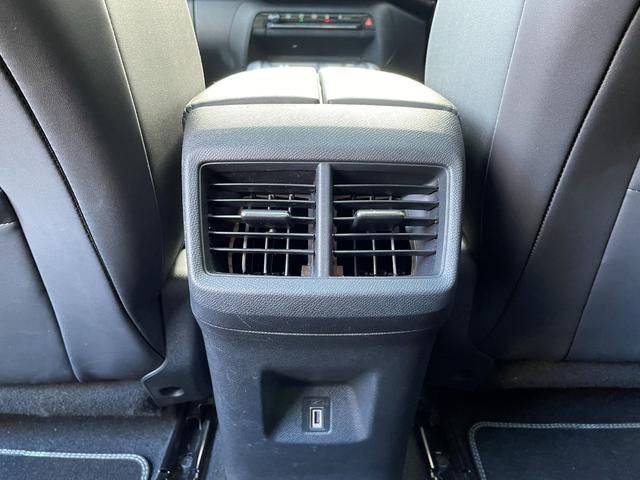 C5エアクロス シャインパック プラグインハイブリッド サンルーフ/禁煙車/修復歴無し/プラグインハイブリッド/Carplay/正規認定中古車/新車保証継承/シートヒーター/レザーシート/ハンズフリー電動テールゲート/後席リクライニングシート(36枚目)