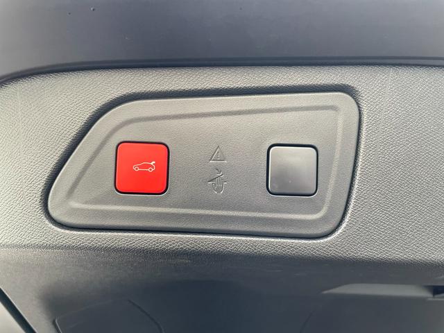 C5エアクロス シャインパック プラグインハイブリッド サンルーフ/禁煙車/修復歴無し/プラグインハイブリッド/Carplay/正規認定中古車/新車保証継承/シートヒーター/レザーシート/ハンズフリー電動テールゲート/後席リクライニングシート(37枚目)