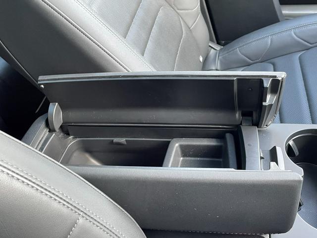 C5エアクロス シャインパック プラグインハイブリッド サンルーフ/禁煙車/修復歴無し/プラグインハイブリッド/Carplay/正規認定中古車/新車保証継承/シートヒーター/レザーシート/ハンズフリー電動テールゲート/後席リクライニングシート(57枚目)