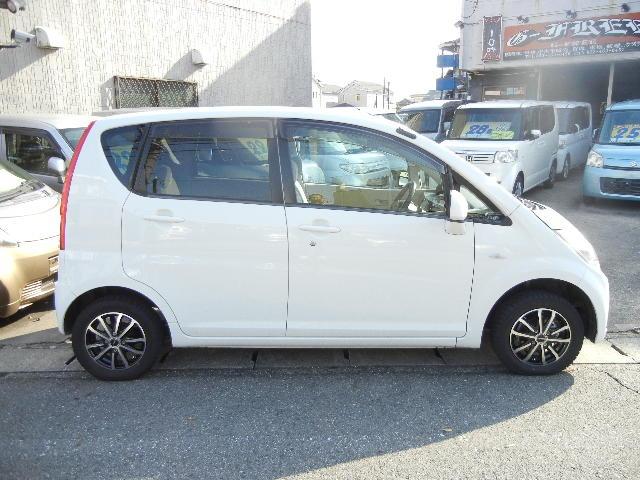 外装は、専任のスタッフが真心込めて丁寧にワックスをしておりますので、ピカピカに仕上がっております。　愛知　大治　格安　軽四　軽自動車　安い　中古車　　ジーフリー　Ｇ−ＦＲＥＥ