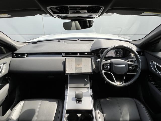 レンジローバーヴェラール ダイナミック　ＳＥ　Ｄ２００　ディーゼルターボ　４ＷＤ　サンルーフ　エアサスペンション　シートヒーター＆クーラー　電動テールゲート　ＯＰ２１インチグロスブラック　レッドキャリパー　スライディングパノラミックルーフ（12枚目）