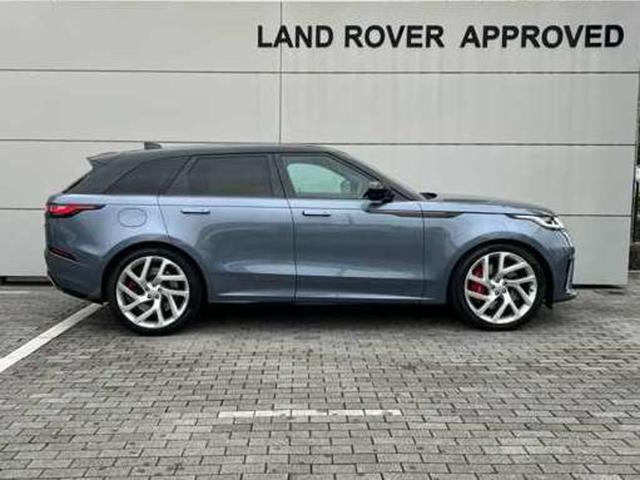 レンジローバーヴェラール ＳＶオートバイオグラフィーダイナミックエディション　４ＷＤ　Ｖ８　５．０Ｌ限定モデル　２２ＡＷ　サンルーフ　ヘッドアップディスプレイ　マトリックスＬＥＤヘッドライト　シーラス・エボニーウィンザーレザーシート　スライディングサンルーフ（3枚目）