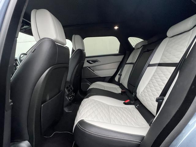 レンジローバーヴェラール ＳＶオートバイオグラフィーダイナミックエディション　４ＷＤ　Ｖ８　５．０Ｌ限定モデル　２２ＡＷ　サンルーフ　ヘッドアップディスプレイ　マトリックスＬＥＤヘッドライト　シーラス・エボニーウィンザーレザーシート　スライディングサンルーフ（13枚目）