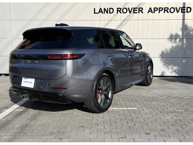 レンジローバースポーツ ダイナミックHSE D300 ディーゼルターボ 4WD 前後シートヒーター&ベンチレーション 液晶ルームミラー ソフトドアクローズ ハンズフリー電動テールゲート 22インチサテンダークグレイホイール(4枚目)