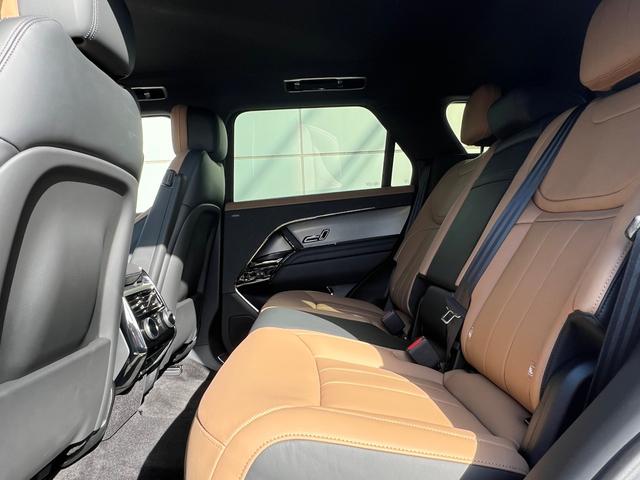 レンジローバースポーツ ダイナミックHSE D300 ディーゼルターボ 4WD 前後シートヒーター&ベンチレーション 液晶ルームミラー ソフトドアクローズ ハンズフリー電動テールゲート 22インチサテンダークグレイホイール(14枚目)