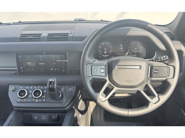 ディフェンダー ９０Ｘ－ダイナミックＳＥ　Ｄ３００　ディーゼルターボ　４ＷＤ　エアサスペンションパック　液晶ルームミラーシートヒーター　プレミアムＬＥＤヘッドライト　２０インチサテンダークグレイホイール　ステアリングヒータ（10枚目）