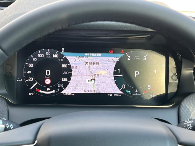 ディスカバリースポーツ ダイナミック　ＳＥ　Ｄ２００　ディーゼルターボ　４ＷＤ　前後シートヒーター　ハンドルヒーター　１９インチブラックＡＷ　電動テールゲート　コントラストルーフ　プライバシーガラス　ブラック本革シート（12枚目）