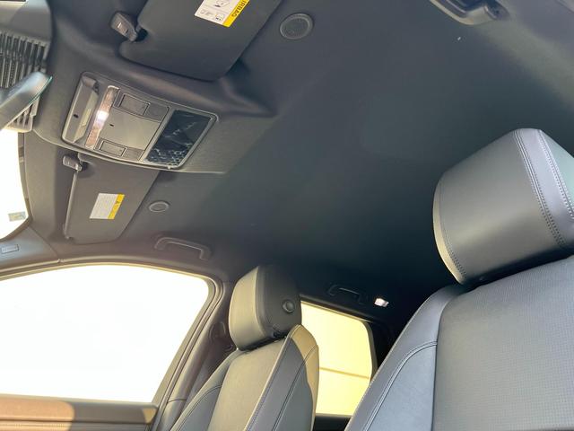 ディスカバリースポーツ ダイナミック　ＳＥ　Ｄ２００　ディーゼルターボ　４ＷＤ　前後シートヒーター　ハンドルヒーター　１９インチブラックＡＷ　電動テールゲート　コントラストルーフ　プライバシーガラス　ブラック本革シート（17枚目）