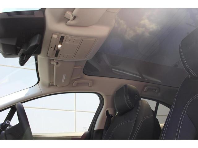 Iペイス SE ジャガー認定中古車 4WD 22ンチ純正AW デジタルミラー エアサスペンション 液晶ルームミラー 固定式ガラスルーフ パワーテールゲート パノラミックルーフ(22枚目)