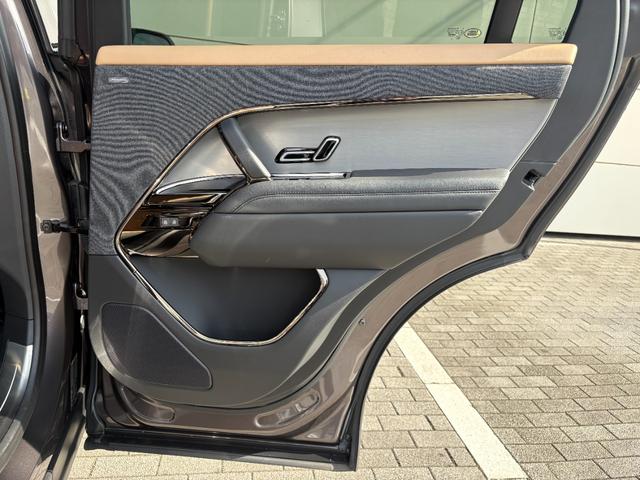 レンジローバースポーツ ダイナミックSE P550e(4枚目)