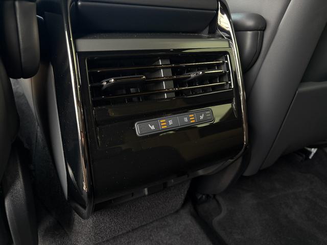 レンジローバースポーツ ダイナミックSE P550e(32枚目)