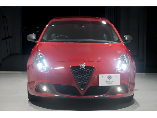 ジュリエッタ ヴェローチェ　１７５０　ＴＢＩ　ブラックレザー　純正ナビ＆テレビ　バックカメラ　キセノン　前後ソナー　ブレンボレッドキャリパー　認定中古車保証１年（2枚目）