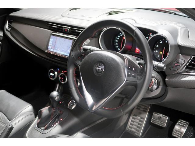 ジュリエッタ ヴェローチェ　１７５０　ＴＢＩ　ブラックレザー　純正ナビ＆テレビ　バックカメラ　キセノン　前後ソナー　ブレンボレッドキャリパー　認定中古車保証１年（20枚目）