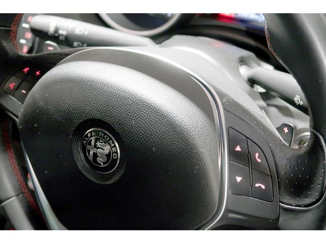 ジュリエッタ ヴェローチェ　１７５０　ＴＢＩ　ブラックレザー　純正ナビ＆テレビ　バックカメラ　キセノン　前後ソナー　ブレンボレッドキャリパー　認定中古車保証１年（22枚目）