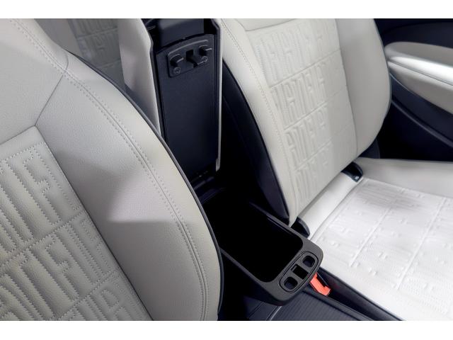 ５００ｅ アイコン　４３Ｋｗ　ワンオーナー　ＦＩＡＴロゴエコレザーシート　純正ナビ　１０．２５タッチパネルディスプレイ　ワイヤレスチャージングパッド　ＥＴＣ２．０　ＬＥＤヘッドライト　ガラスルーフ　新車保証継承（29枚目）
