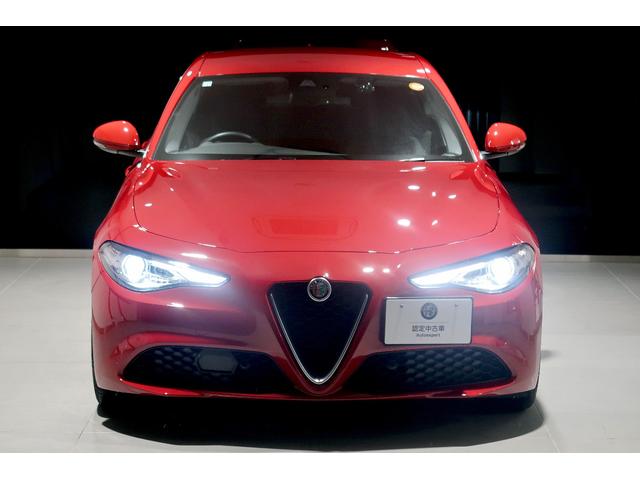 ジュリア スーパー　ワンオーナー　ブラックレザー　シートヒーター　キセノン　８．８インチコネクトシステム　バックカメラ　ハーマンカードン１４スピーカー　認定中古車保証１年（2枚目）