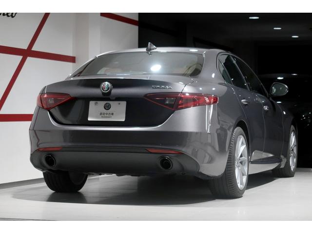 ジュリア TI ワンオーナー キセノン ブラウンレザー 純正ナビ&テレビ 8.8インチコネクトシステム バックカメラ ワイヤレスチャージングパッド 認定中古車保証1年(12枚目)