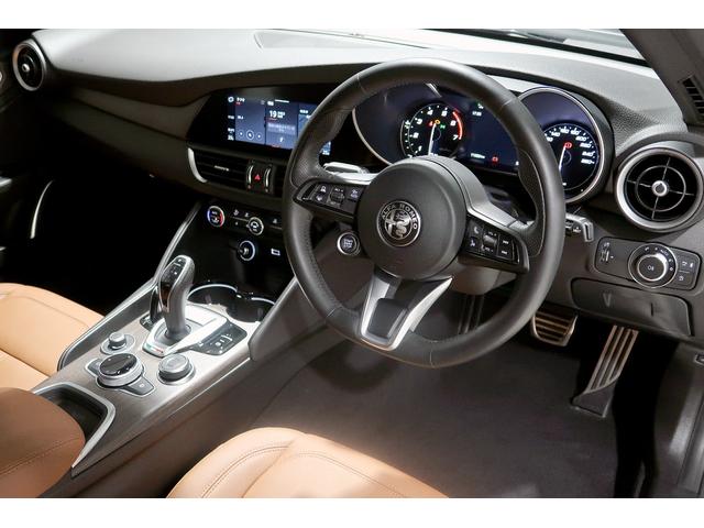 ジュリア TI ワンオーナー キセノン ブラウンレザー 純正ナビ&テレビ 8.8インチコネクトシステム バックカメラ ワイヤレスチャージングパッド 認定中古車保証1年(20枚目)