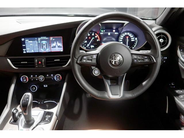 ジュリア TI ワンオーナー キセノン ブラウンレザー 純正ナビ&テレビ 8.8インチコネクトシステム バックカメラ ワイヤレスチャージングパッド 認定中古車保証1年(22枚目)