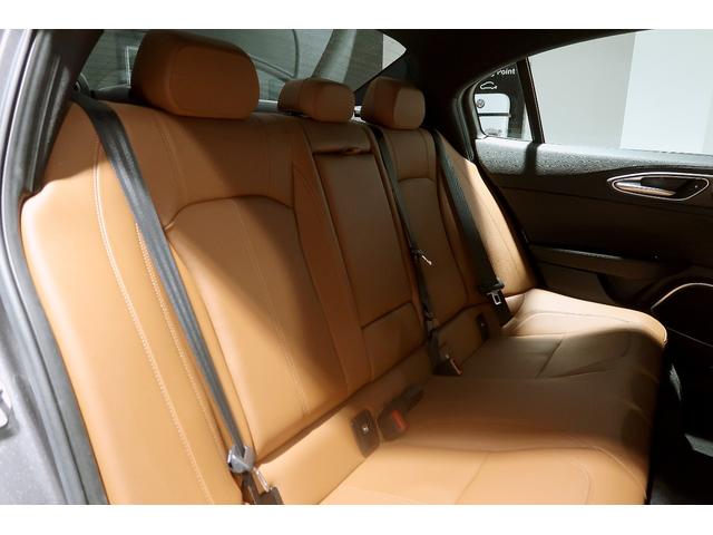 ジュリア TI ワンオーナー キセノン ブラウンレザー 純正ナビ&テレビ 8.8インチコネクトシステム バックカメラ ワイヤレスチャージングパッド 認定中古車保証1年(35枚目)