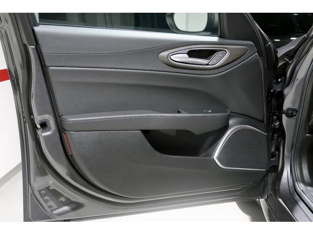 ジュリア TI ワンオーナー キセノン ブラウンレザー 純正ナビ&テレビ 8.8インチコネクトシステム バックカメラ ワイヤレスチャージングパッド 認定中古車保証1年(38枚目)