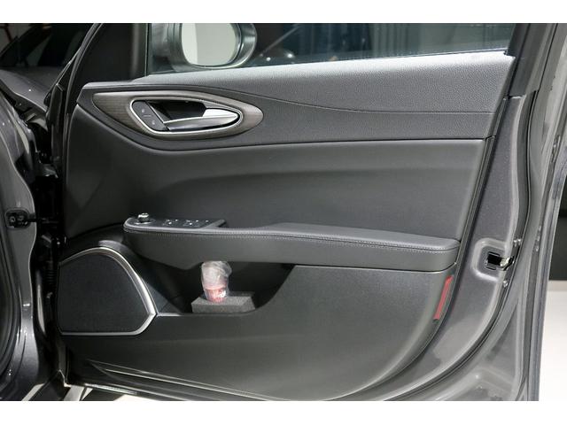 ジュリア TI ワンオーナー キセノン ブラウンレザー 純正ナビ&テレビ 8.8インチコネクトシステム バックカメラ ワイヤレスチャージングパッド 認定中古車保証1年(39枚目)