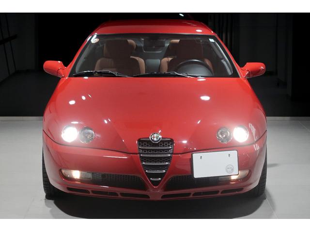 アルファGTV 3.2 V6 24V 左ハンドル 6MT MOMOタンゴベージュレザー ステアリングラックOH済 左右フロントロアアーム新品交換 Fブレーキホース新品交換 バッテリー新品交換 外装同色補修済 タイミングベルト交換付(3枚目)