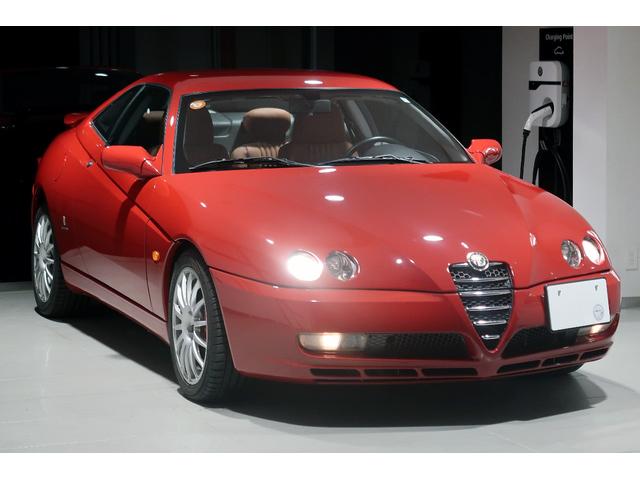 アルファGTV 3.2 V6 24V 左ハンドル 6MT MOMOタンゴベージュレザー ステアリングラックOH済 左右フロントロアアーム新品交換 Fブレーキホース新品交換 バッテリー新品交換 外装同色補修済 タイミングベルト交換付(5枚目)