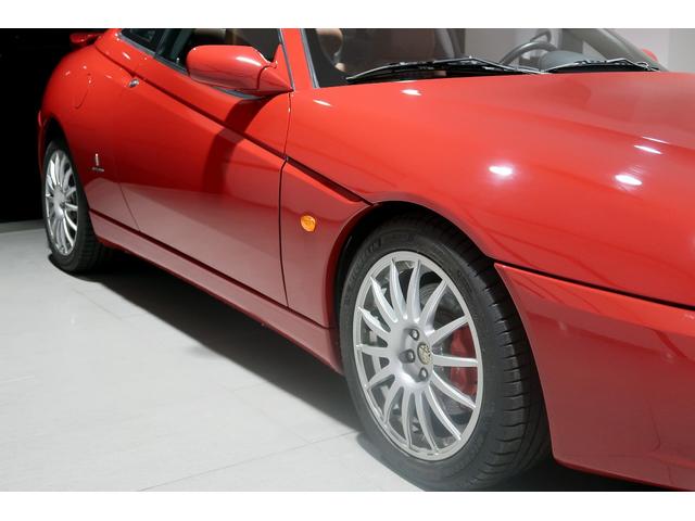 アルファGTV 3.2 V6 24V 左ハンドル 6MT MOMOタンゴベージュレザー ステアリングラックOH済 左右フロントロアアーム新品交換 Fブレーキホース新品交換 バッテリー新品交換 外装同色補修済 タイミングベルト交換付(7枚目)