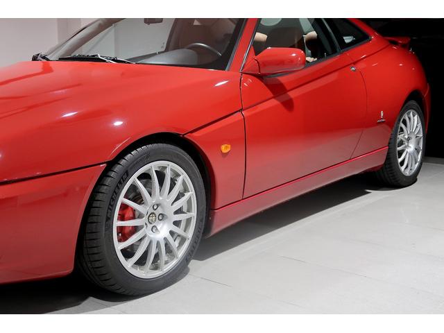 アルファGTV 3.2 V6 24V 左ハンドル 6MT MOMOタンゴベージュレザー ステアリングラックOH済 左右フロントロアアーム新品交換 Fブレーキホース新品交換 バッテリー新品交換 外装同色補修済 タイミングベルト交換付(11枚目)