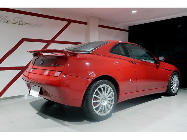 アルファGTV 3.2 V6 24V 左ハンドル 6MT MOMOタンゴベージュレザー ステアリングラックOH済 左右フロントロアアーム新品交換 Fブレーキホース新品交換 バッテリー新品交換 外装同色補修済 タイミングベルト交換付(16枚目)