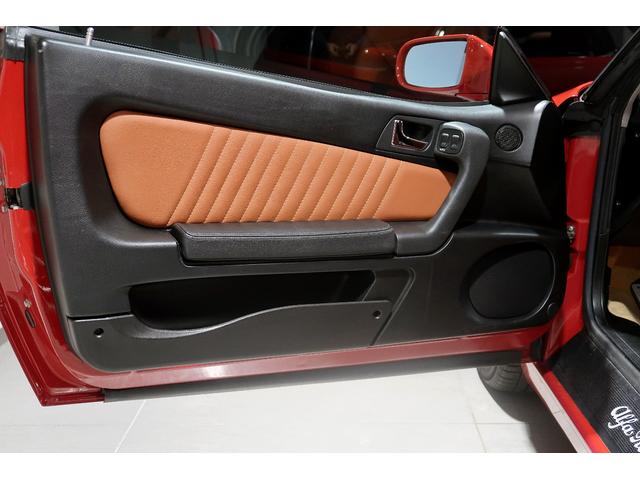 アルファGTV 3.2 V6 24V 左ハンドル 6MT MOMOタンゴベージュレザー ステアリングラックOH済 左右フロントロアアーム新品交換 Fブレーキホース新品交換 バッテリー新品交換 外装同色補修済 タイミングベルト交換付(50枚目)